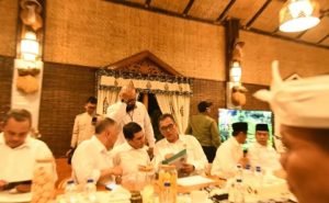 Rudy Susmanto Bahas Penguatan Layanan Haji dan Umrah Bersama Wamenhaj dan Gubernur Jabar