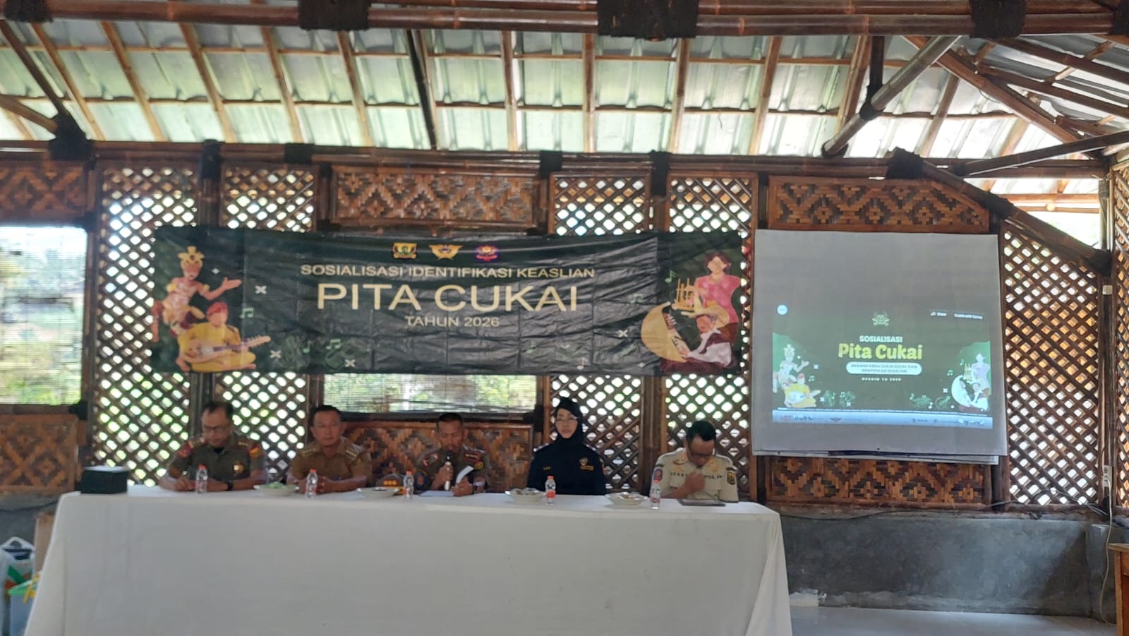 Satpol pp kabupaten Sukabumi sosialisasi indentifikasi keaslian Vita cukai tahun 2026 